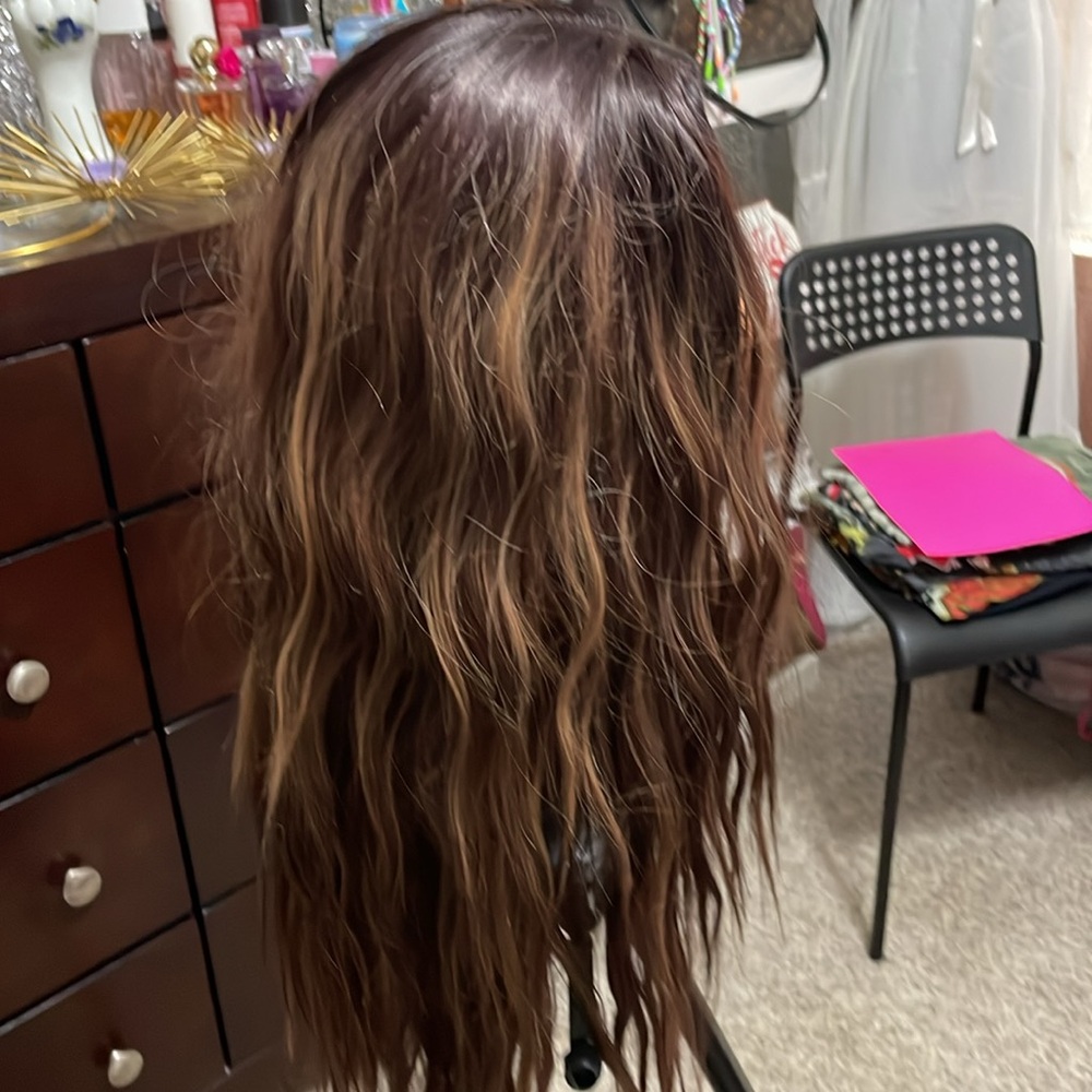 CSC London Brunette - Picture 2 of 5